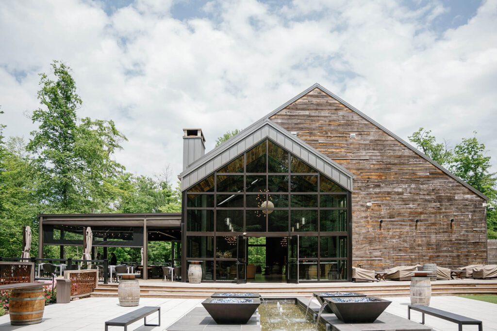 The exterior of the Northern Ohio wedding venue Sapphire Creek Winery