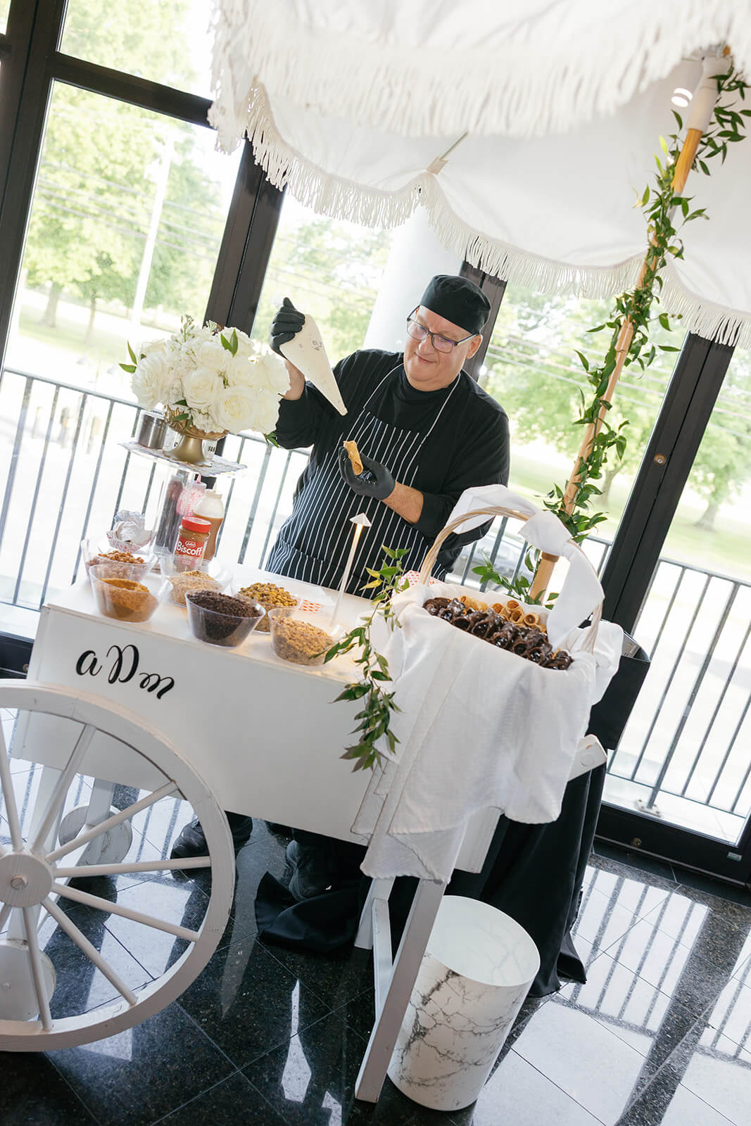 Cannoli cart for cocktail hour at the Vista Patio